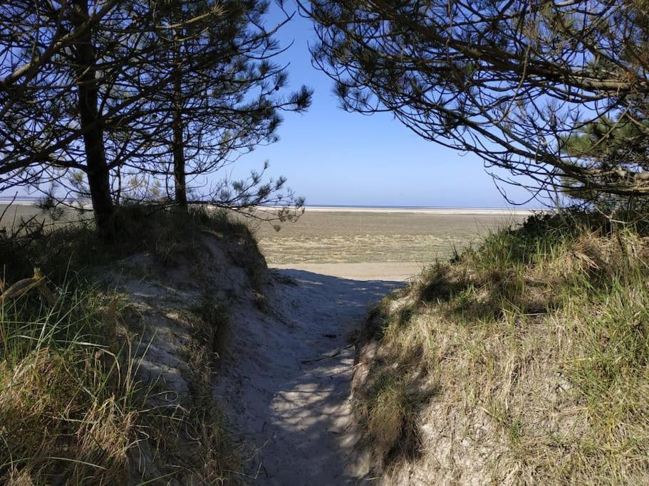 Gite Les Amoureux De La Baie Favieres  Экстерьер фото